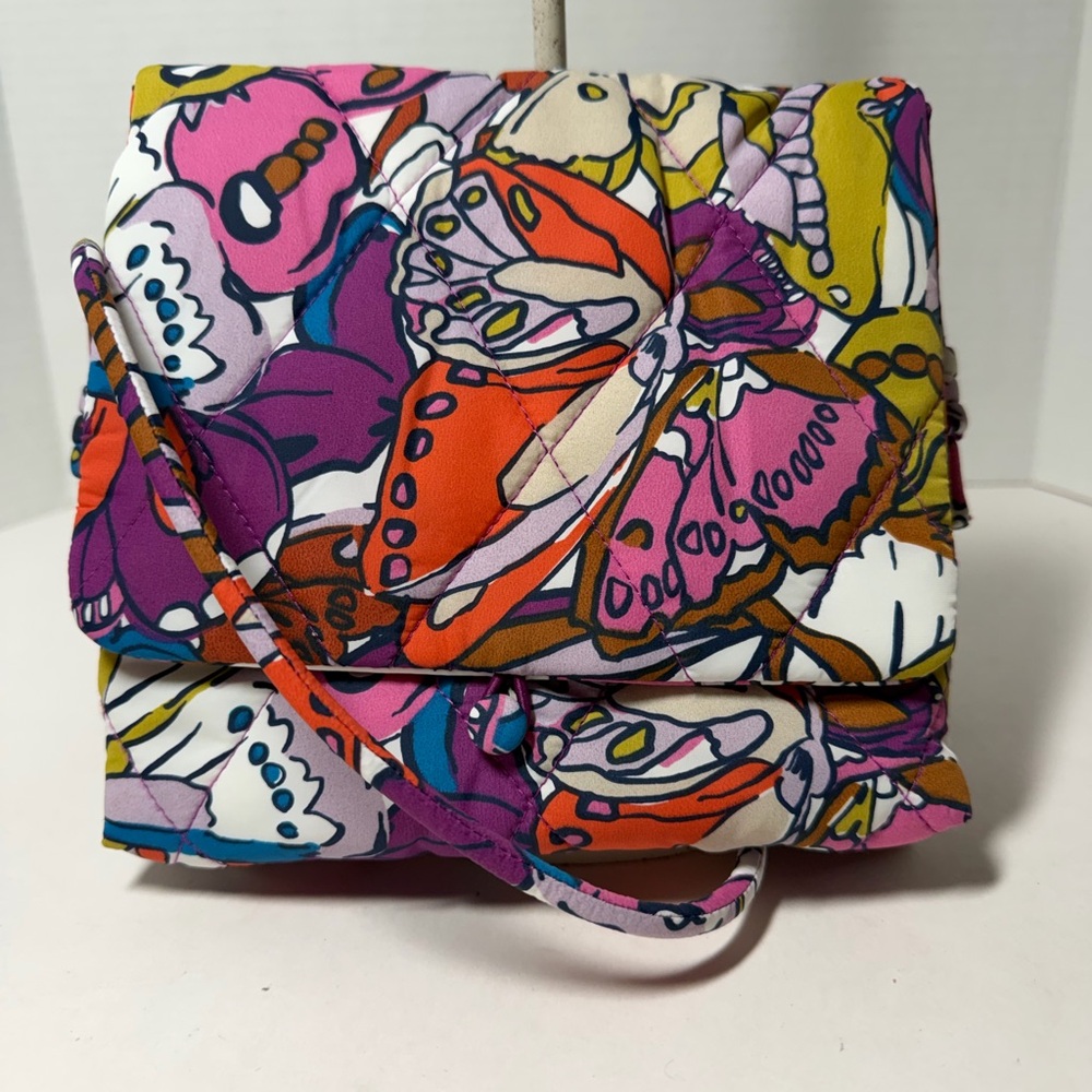 Vera Bradley FLUTTER Featherweight Bag